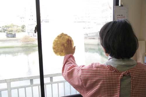 2月アートルーム「紙すき」