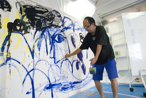 8月アートルーム「ペイントバトル巨大絵画に挑戦!」