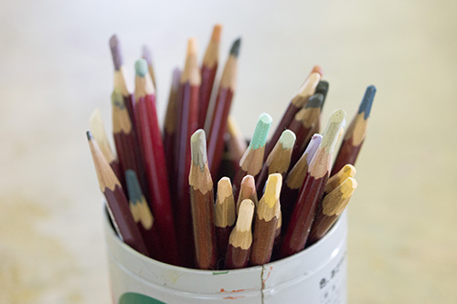4月アートルーム :「わたし、ぼくのかおを描く」
」