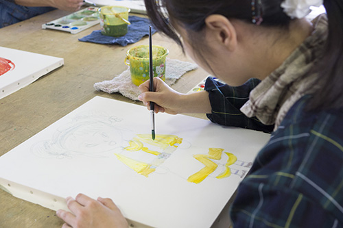 4月アートルーム :「わたし、ぼくのかおを描く」
」