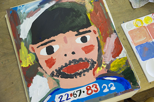 4月アートルーム :「わたし、ぼくのかおを描く」
」