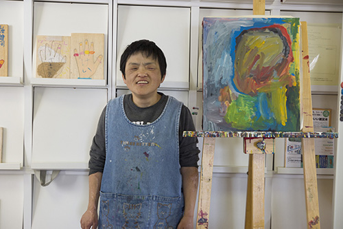 4月アートルーム :「わたし、ぼくのかおを描く」
」