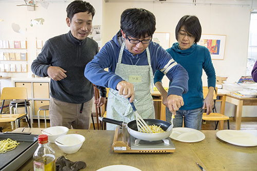 3月アートルーム ：「おいしいでアートする」
」