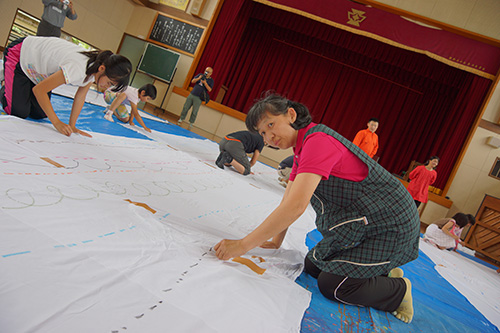 「ステージをつくるワークショップin米奥小学校」