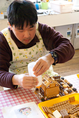 12月ワークショップ:「おかしのいえこども」