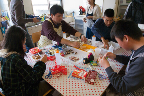 12月ワークショップ：お菓子の家2012